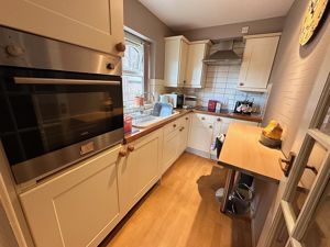 Kitchen- click for photo gallery